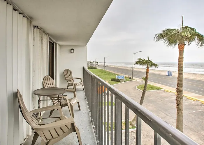 Galveston Condo With Ocean Views And Outdoor Pool