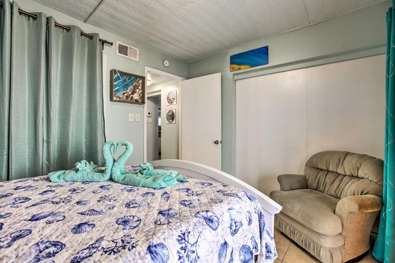 With Ocean Views And Outdoor Pool Galveston